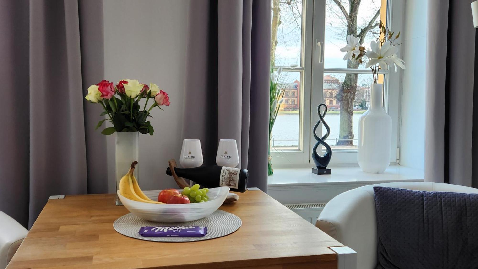 Das Ferienapartment Alexandrine Direkt Am Pfaffenteich Mit Eigenem Parkplatz 什未林 客房 照片